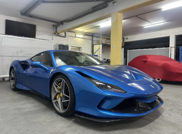 Ferrari – F8 Tributo – 18/09/2026