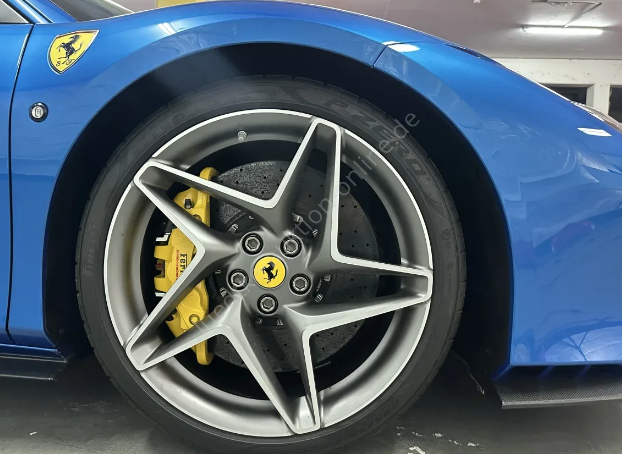 Ferrari – F8 Tributo – 18/09/2026
