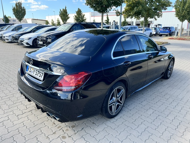 1 PKW Mercedes Benz Typ AMG C 43, Erstzulassung 12.11.2019, neuer Austauschmotor